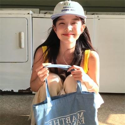 山尘拂过童年牧歌海报